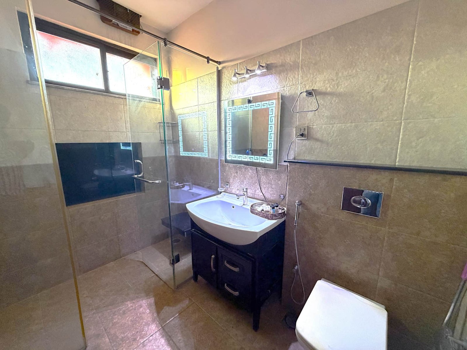 Rest Room - Wahga Border Retreat - 2BR Pool Farmhouse