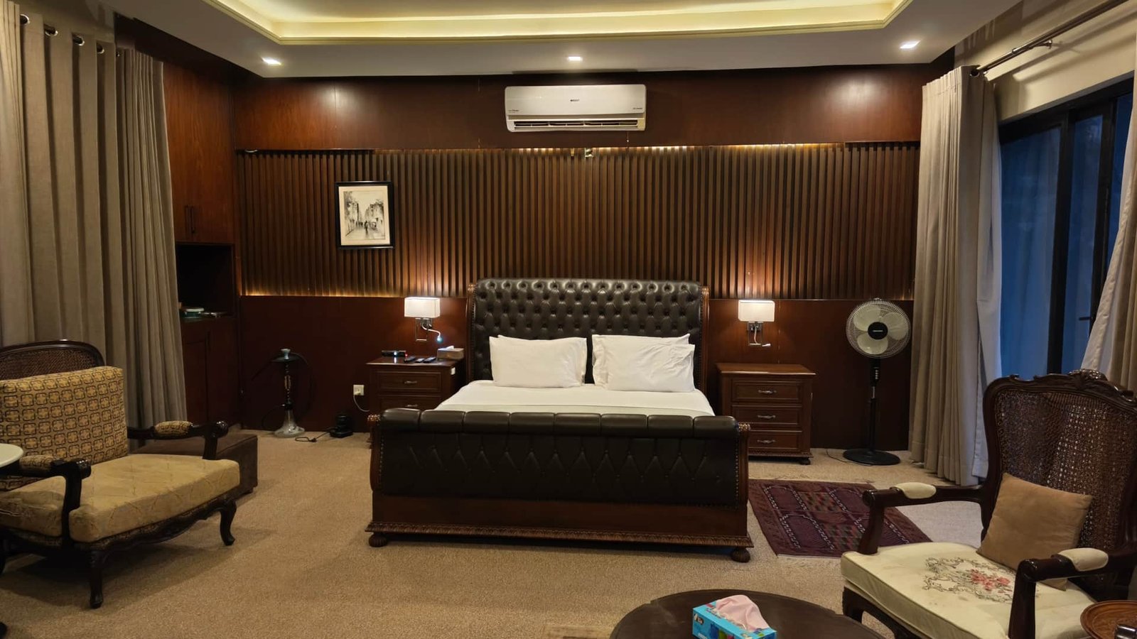 Bedroom - Private Lake House Event Venue by Homyn
