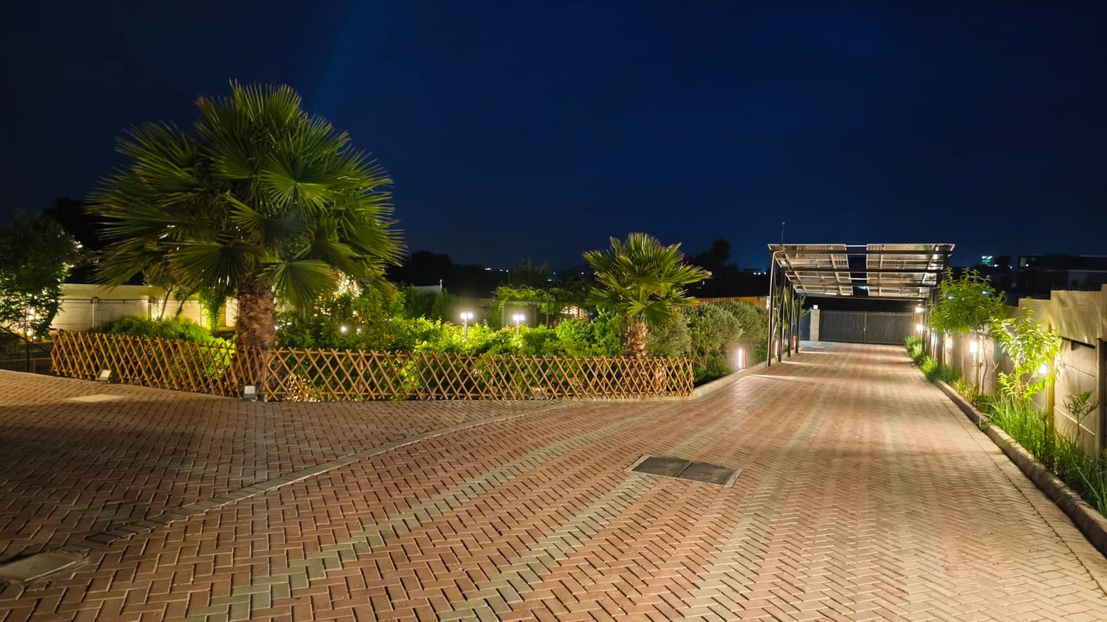 Nest House 4BR Brahma (1)