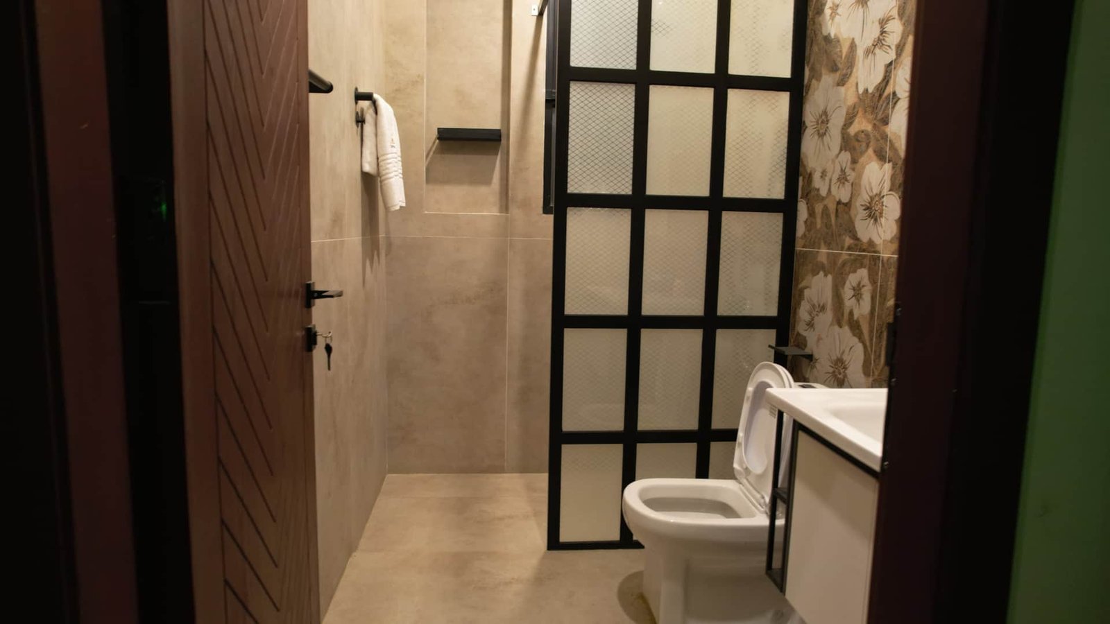 Nest House 4BR Brahma (16)