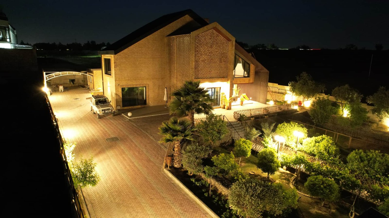 Nest House 4BR Brahma (2)