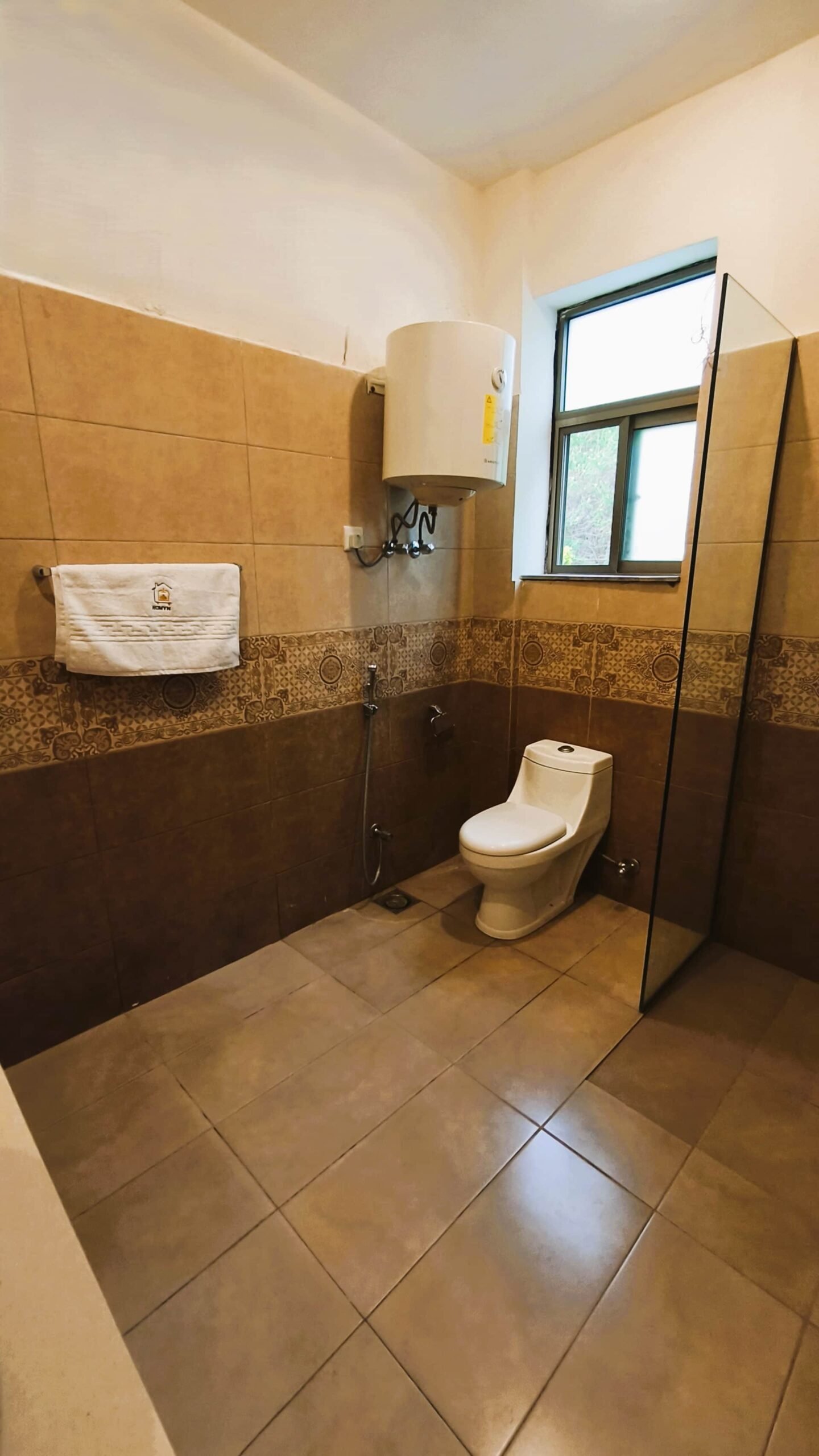 Rest Room - Palwals Scenic 1st Floor Banigala By HOMYN
