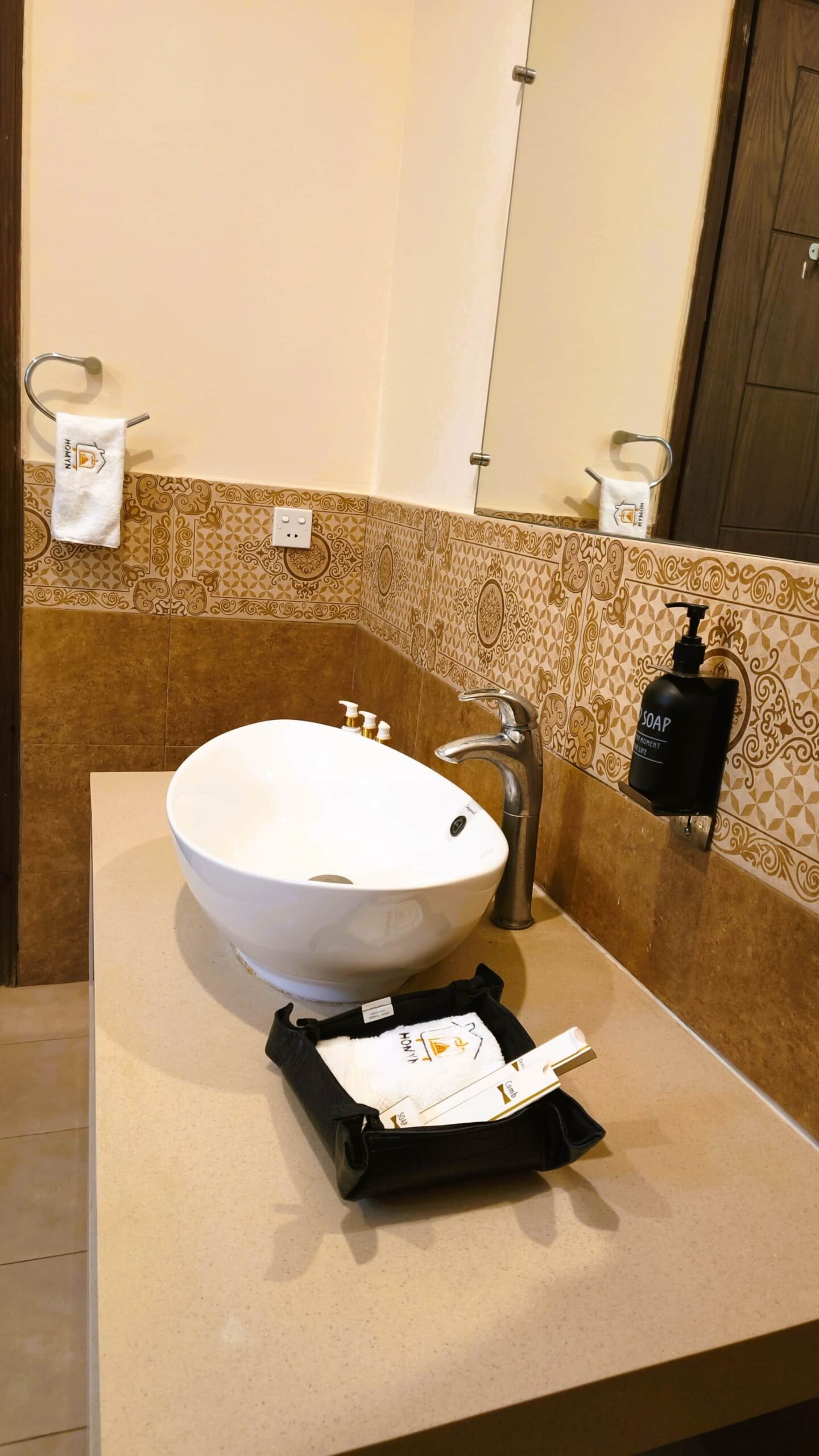 Rest Room - Palwals Scenic 1st Floor Banigala By HOMYN