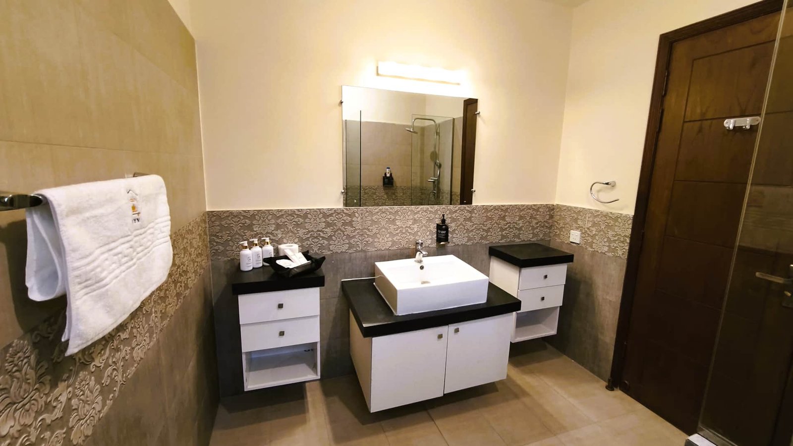 Interior - Palwals Scenic 1st Floor Banigala By HOMYN